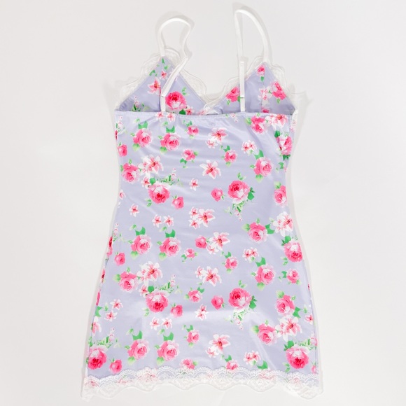 Lilac purple lace trim floral bodycon mini dress - Picture 2 of 6